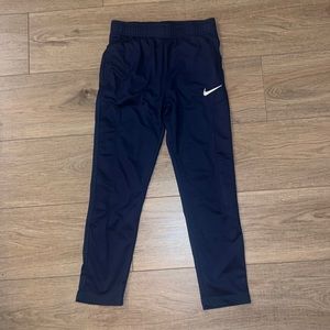 Nike Joggers - like new - big boys Medium